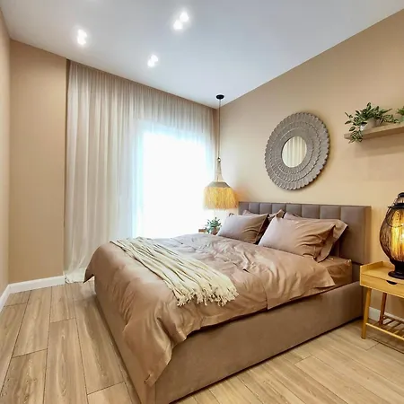 Apartment Premium With Parking *