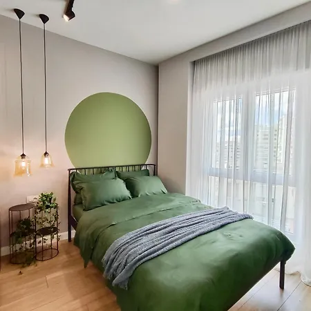 Premium With Parking Apartment *