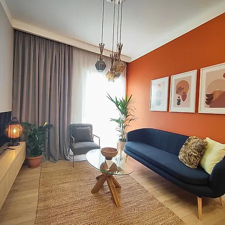 Premium With Parking Apartment *